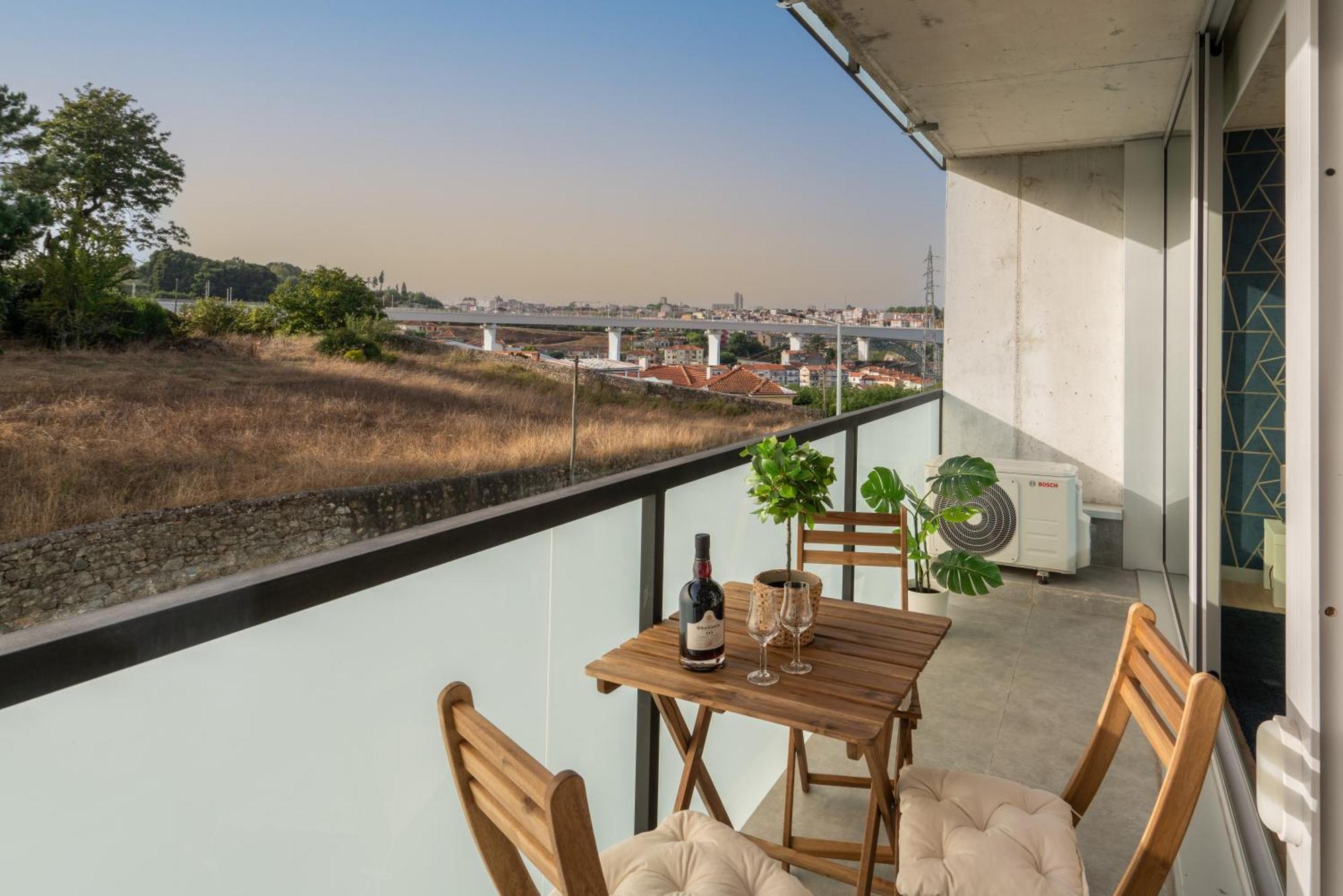 Host Wise - Luxurious Impressive Apartment - Balcony And Pool Vila Nova de Gaia Eksteriør billede